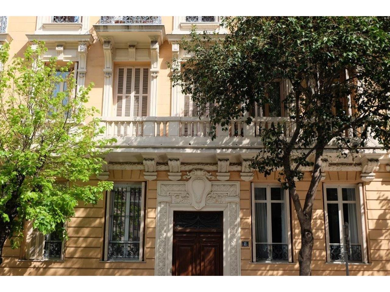 facade.jpg